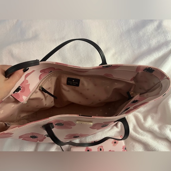 Kate Spade Purse and Matching Wallet - Picture 2 of 6